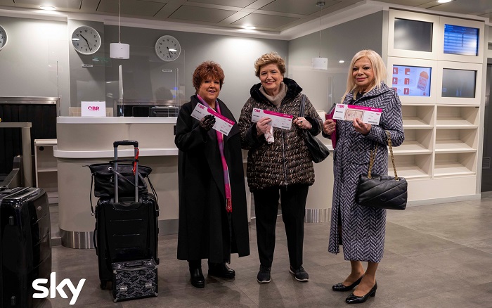 Quelle brave ragazze Orietta Berti Mara Maionchi Sandra Milo in aeroporto