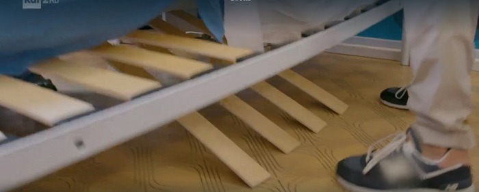 Il Collegio 6 diretta 7 dicembre letto rotto
