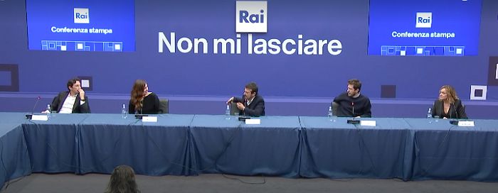 Non mi lasciare conferenza stampa diretta