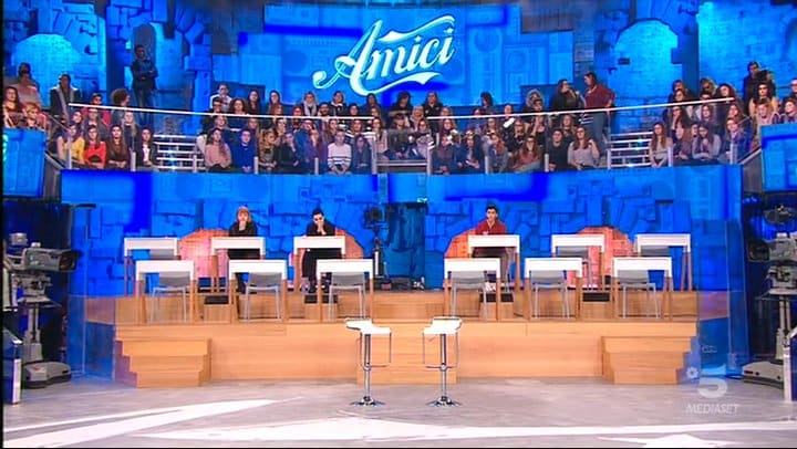 Amici 6 febbraio i banchi