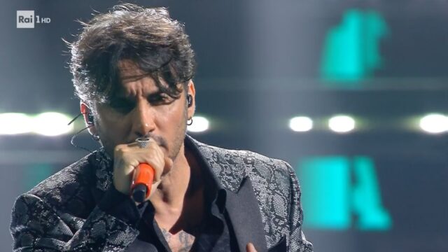 Sanremo 2022 diretta 4 febbraio Fabrizio Moro