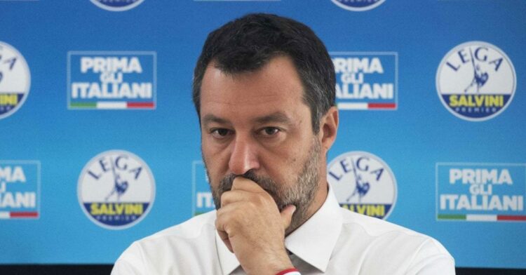 Fuori dal coro 25 ottobre Matteo Salvini