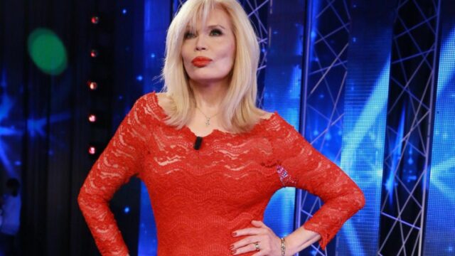 Da noi... A ruota libera Amanda Lear