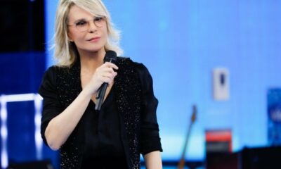 Il cantante mascherato Amici ascolti