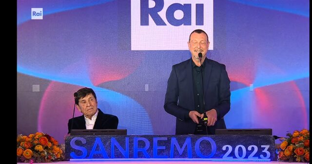 Sanremo 2023 conferenza stampa Morandi Amadeus