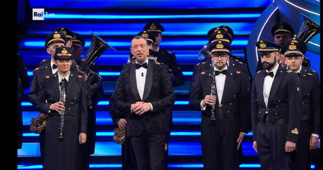 Sanremo 2023 finale 11 febbraio Banda Aeronautica