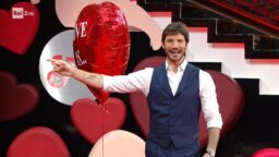 stasera tutto è possibile 13 febbraio diretta Rai 2