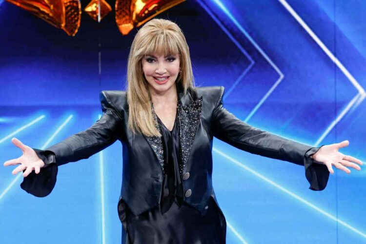 Il cantante mascherato 25 marzo Milly Carlucci