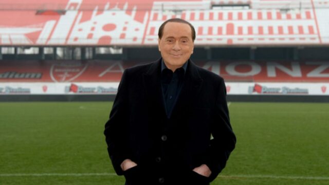 Morte Silvio Berlusconi programmazione tv Rai