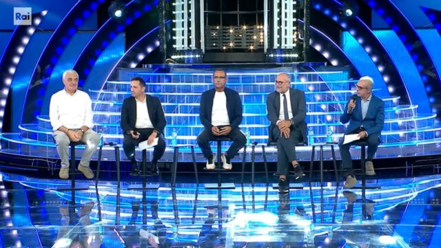 Tale e Quale Show 2023 conferenza stampa parterre