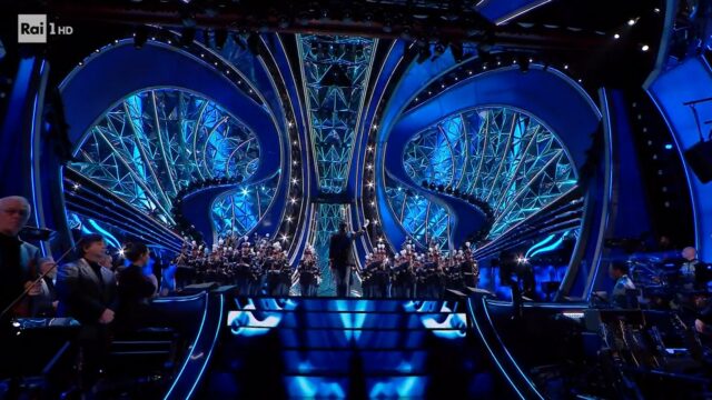 Sanremo 2024 finale 10 febbraio Banda musicale Esercito