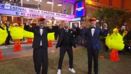 Sanremo 2024 seconda serata John Travolta