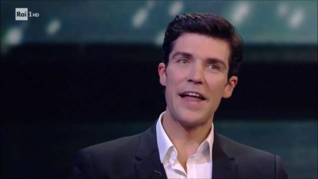 Domenica 21 aprile ospiti tv Roberto Bolle