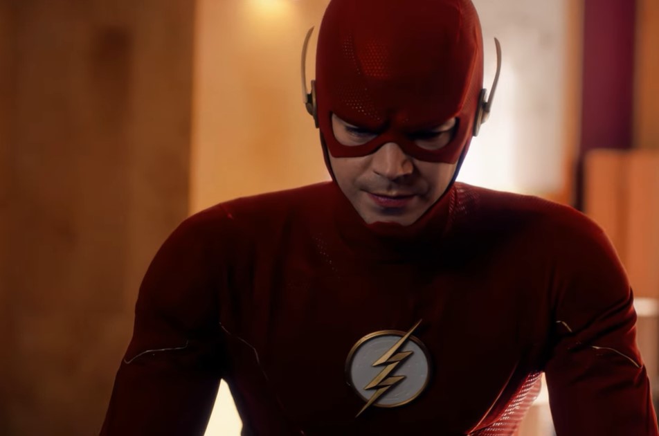 The Flash Nemici di guerra, La maschera della morte rossa, trama