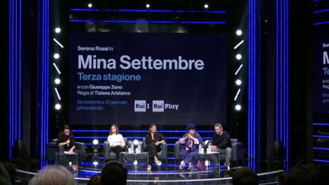 Mina Settembre 3 conferenza stampa trama
