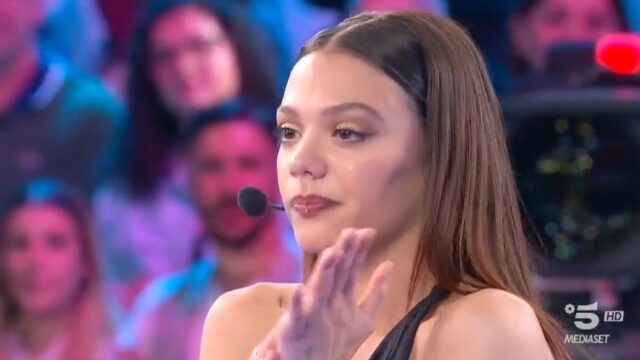 Amici Serale 3 maggio eliminata Chiara