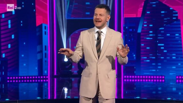Stasera c'è Cattelan su Rai 2 ultima puntata