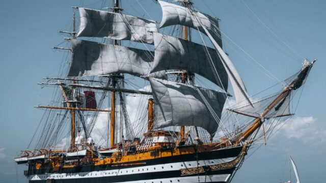 Ritorno della Nave Amerigo Vespucci
