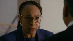Chicago MED 10 Annega o nuota trama