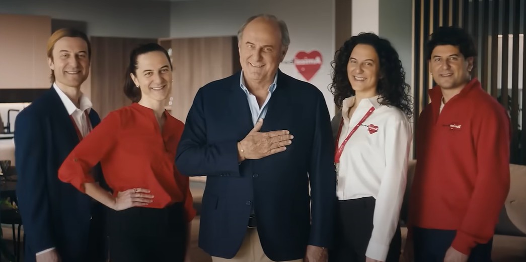 Pubblicità Arredissima Gerry Scotti