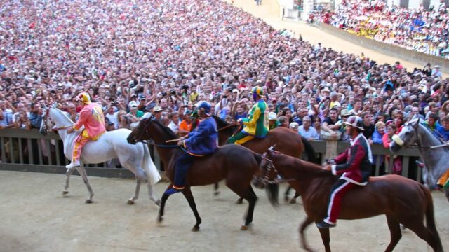 Palio di Siena 2025 corsa 16 agosto programmazione tv