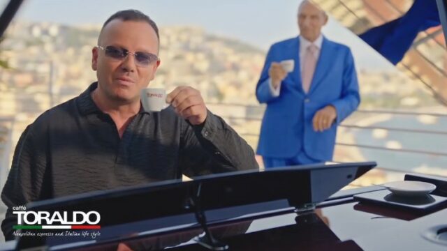 Gigi D'Alessio pubblicità Caffè Toraldo recensione