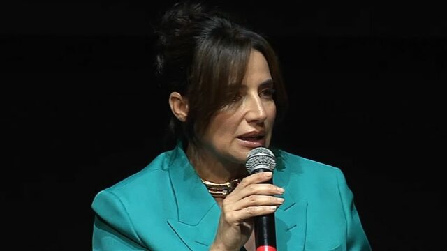 La Preside diretta conferenza stampa Luisa Ranieri