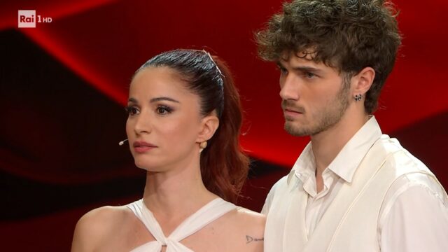 Ballando con le stelle diretta 15 novembre ritorno Delogu Ballando con le stelle diretta 15 novembre ritorno Delogu