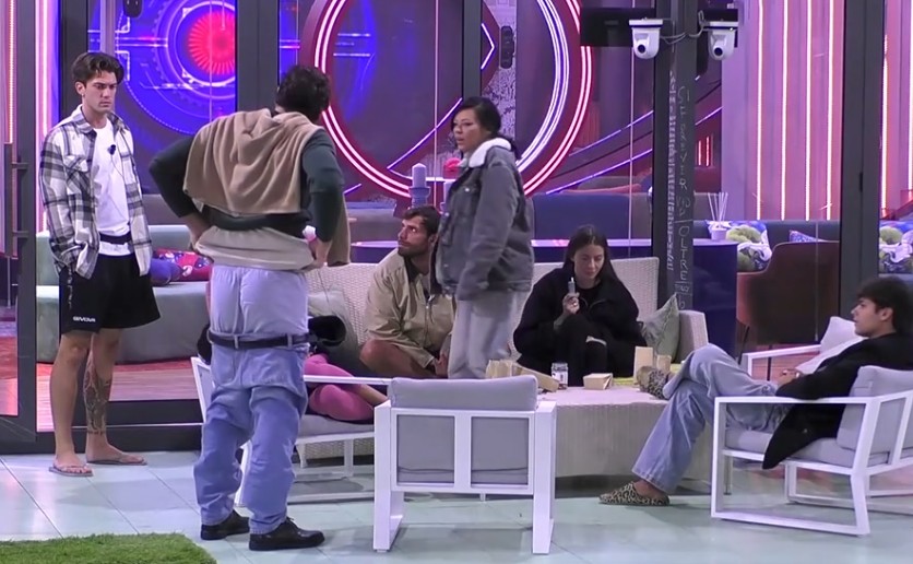 Grande Fratello rissa sfiorata Omer Jonas