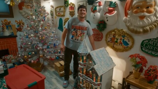 Hoarding for the Holidays storie