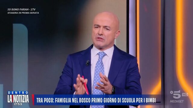 Dentro la Notizia Vita in Diretta confronto Nuzzi Merlino Dentro la Notizia Vita in Diretta confronto Nuzzi Merlino