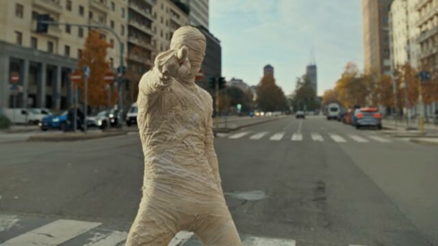 Pubblicità Rotoloni Regina mummia Pubblicità Rotoloni Regina mummia