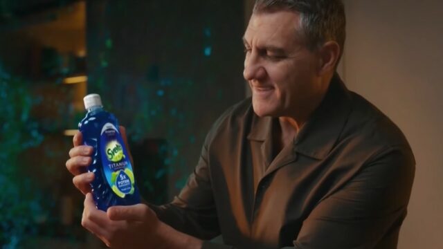 Pubblicità Svelto Titanium testimonial Pubblicità Svelto Titanium testimonial