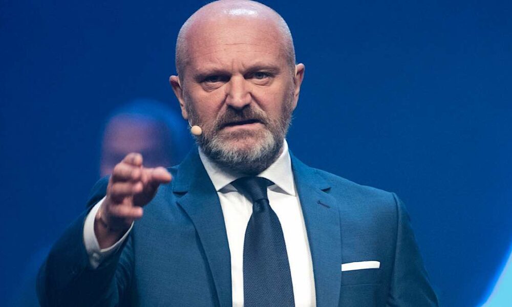 Andrea Pucci rinuncia Festival di Sanremo 2026