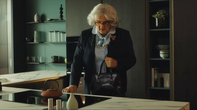 ArredissimA pubblicità Gerry Scotti recensione ArredissimA pubblicità Gerry Scotti recensione