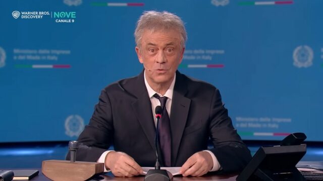 Fratelli di Crozza diretta 13 marzo tutti i monologhi Fratelli di Crozza diretta 13 marzo tutti i monologhi