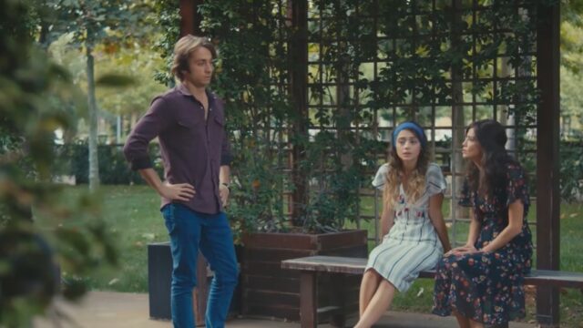 Melek Il coraggio di una madre Partenze trama Melek Il coraggio di una madre Partenze trama