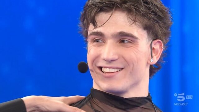 Serale Amici 25 seconda puntata eliminato Simone Serale Amici 25 seconda puntata eliminato Simone