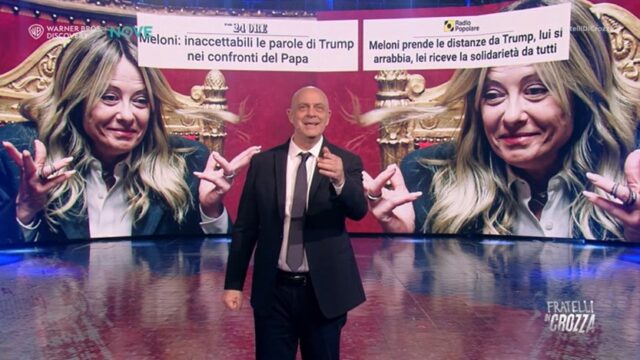 Fratelli di Crozza diretta 17 aprile Maurizio Crozza Fratelli di Crozza diretta 17 aprile Maurizio Crozza