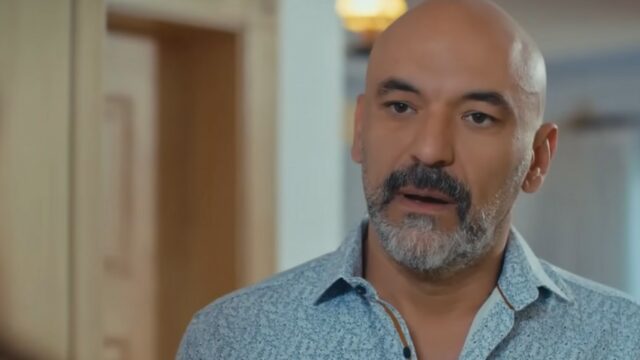 Melek Il coraggio di una madre Caos Melek Il coraggio di una madre Caos