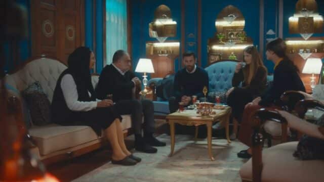 Melek Il coraggio di una madre Gioia e tensioni trama Melek Il coraggio di una madre Gioia e tensioni trama